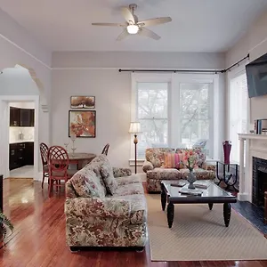 420waldburg A - Modern Apt With Southern Charm Blocks From Forsyth Savannah